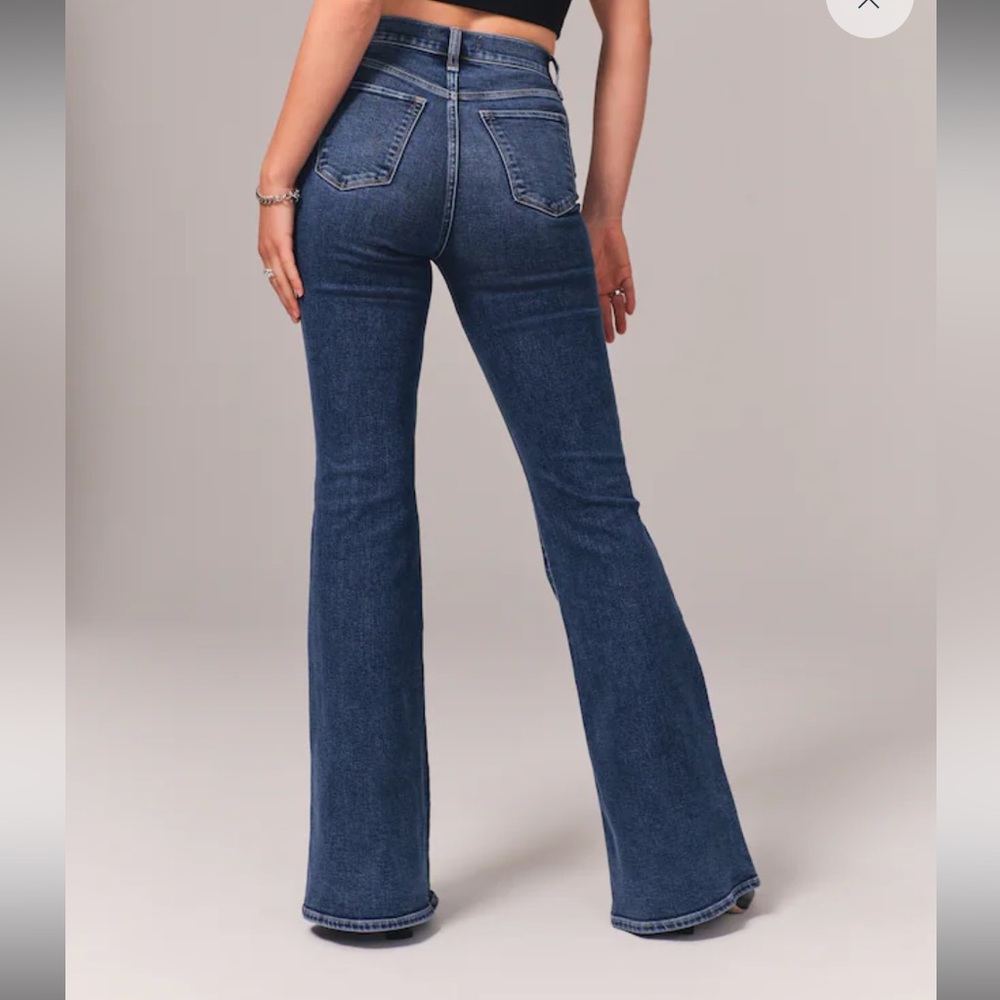 Abercrombie Flare Ultra High Rise Jean Gem